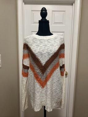 Cozy Ivory Chevron Stripe Sweater - Long Sleeve